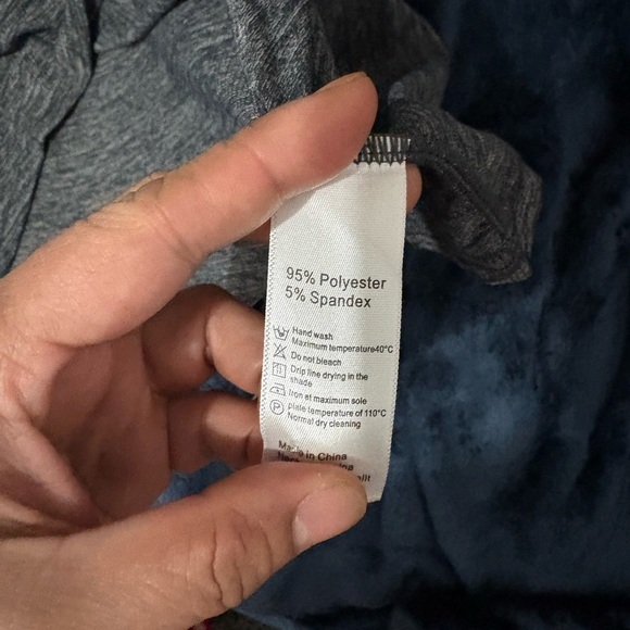 Gray Sleeveless Tank Top - Picture 5 of 5